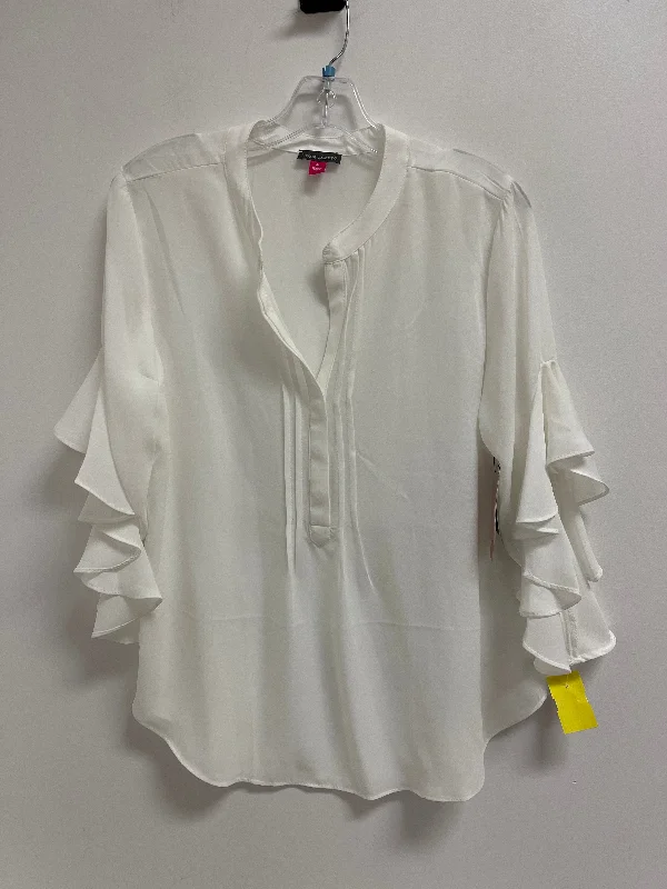 Top Short Sleeve By Vince Camuto In White, Size: M