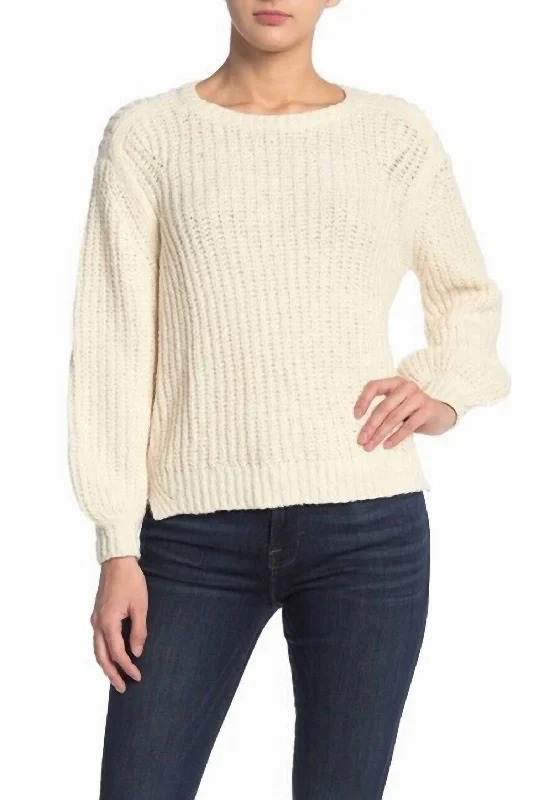 Swing Crew Neck Cotton Chunky Knit Sweater In Off White